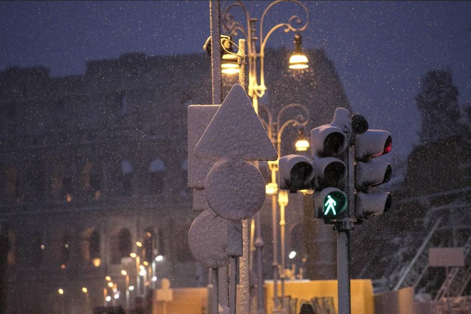 snow in Rome